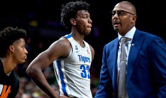 开云下载-便士帮助勇士培养怀斯曼 与科尔合力打造榜眼