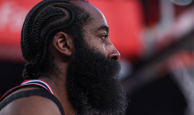 开云入口-美记：哈登光薪资就4亿 有代言&amp;生意还嫌赚得少？他想要多少钱？