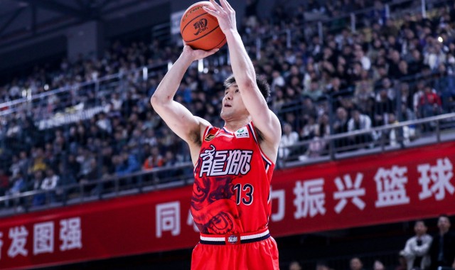 开云APP-媒体人：对因年龄和伤病失去不少速度的郭艾伦来说 ACL是巨大打击