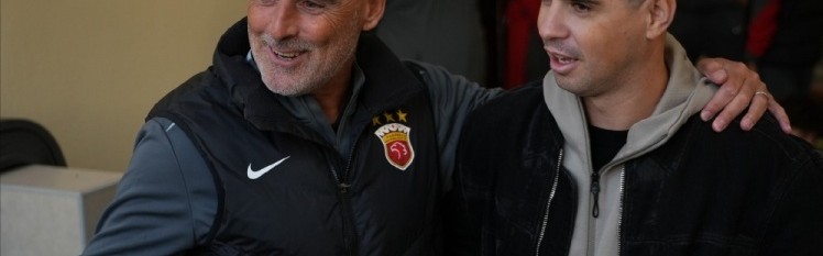 开云入口-奥斯卡空降卡塔尔，携家人与海港会合，见证海港1-4惨败泽尼特