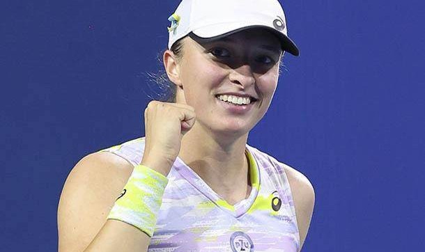 开云APP-张奔斗：未来简史，正由这两人在阳光双赛开写