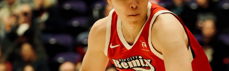 开云下载-杨瀚森13+7+2+3帽5失误5犯规 难阻混音惜败湖人吞3连败