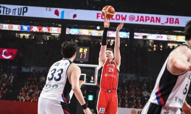 开云下载-78-72，中国男篮传来喜讯！日本帮大忙，晋级形势豁然开朗