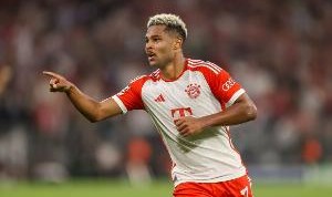 记者：格纳布里今夏无意离队而是决心留下，其经纪人未在探索市场